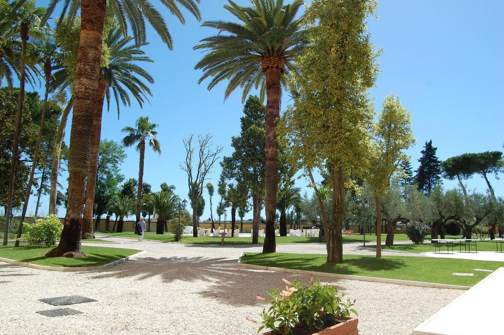 Hotel Villa Fiorita Giulianova Exterior foto